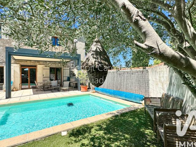 Maison 7 pièces 282 m²