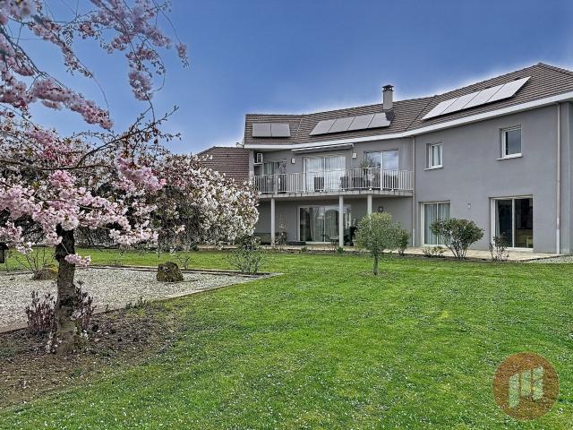 Maison 7 pièces 294 m²