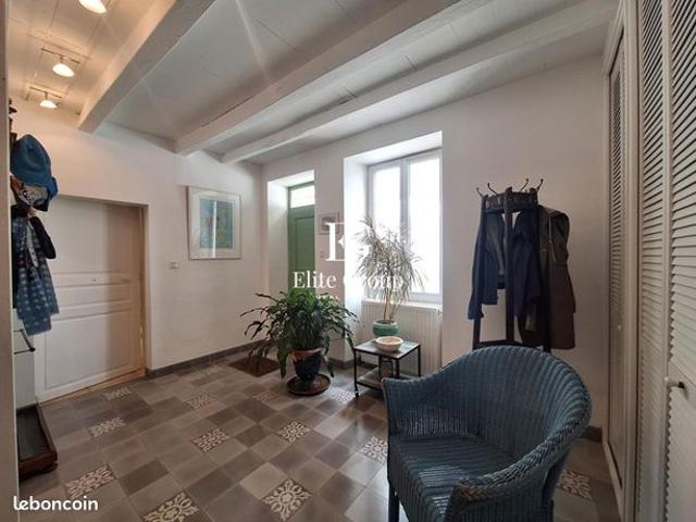 Maison 7 pièces 294 m²