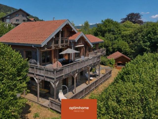Maison 7 pièces 295 m²