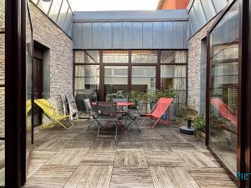Maison 7 pièces 295 m²