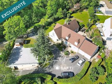 Maison 7 pièces 296 m²