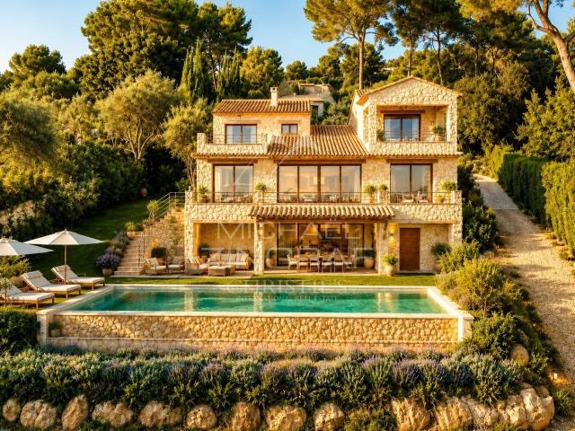 Maison 7 pièces 297 m²