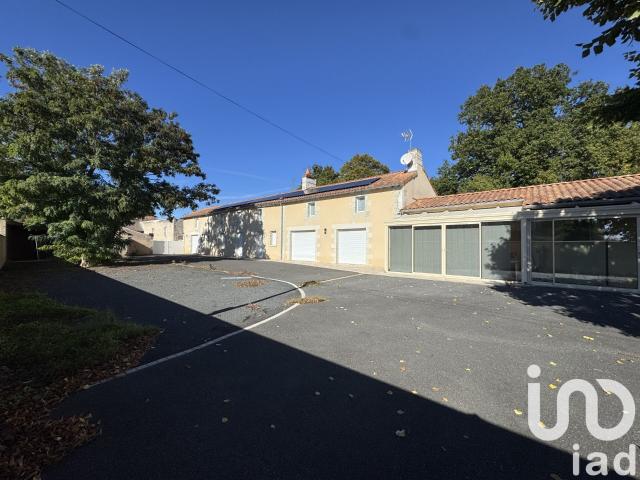 Maison 7 pièces 298 m²