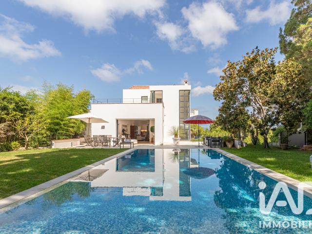 Maison 7 pièces 298 m²