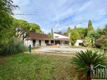 Maison 7 pièces 298 m²