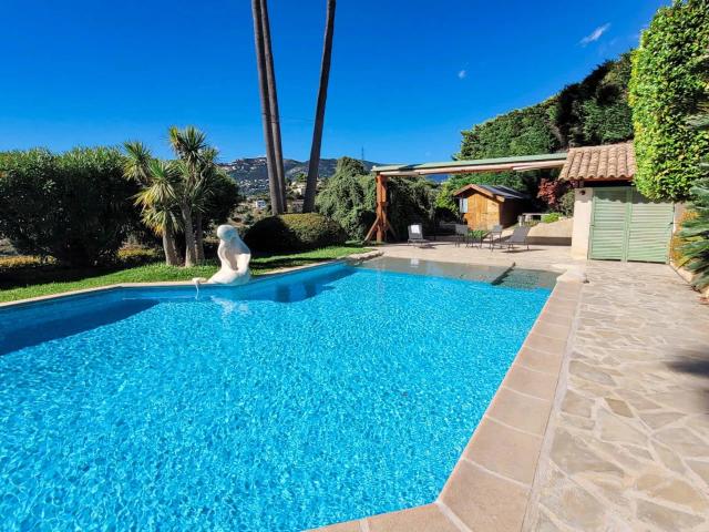 Maison 7 pièces 299 m²