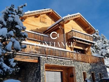 Maison 7 pièces 290 m²