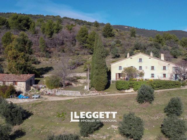 Maison 7 pièces 290 m²