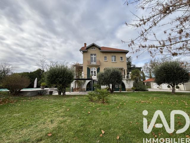 Maison 7 pièces 291 m²