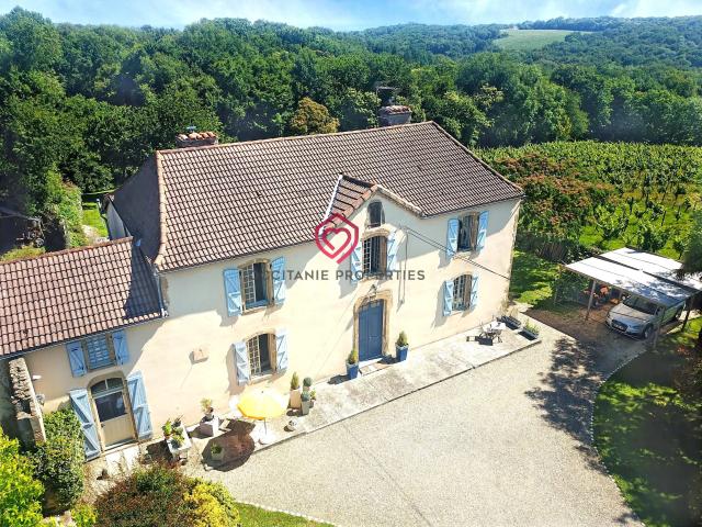 Maison 7 pièces 292 m²