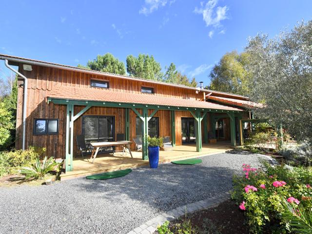 Maison 7 pièces 292 m²