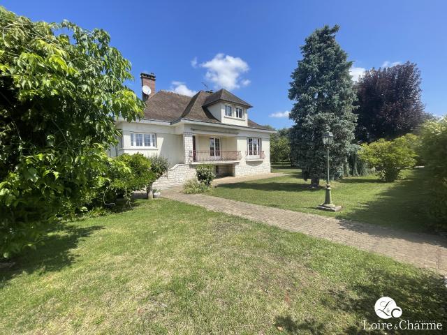 Maison 7 pièces 306 m²