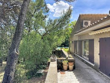 Maison 7 pièces 308 m²