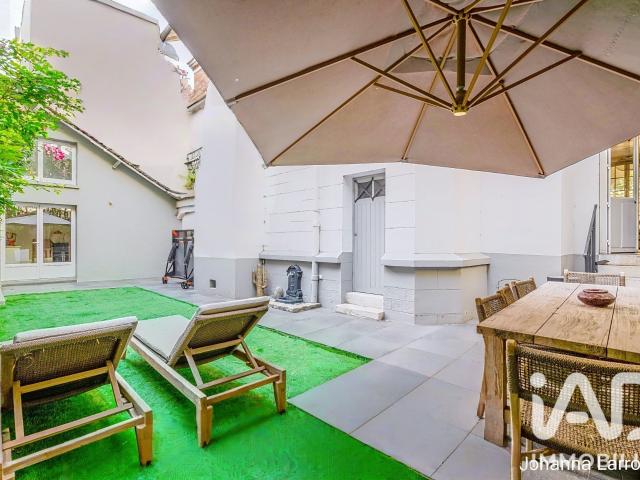 Maison 7 pièces 300 m²
