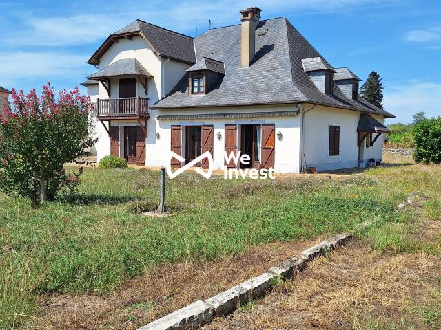 Maison 7 pièces 300 m²