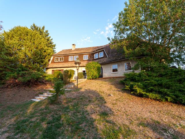 Maison 7 pièces 315 m²