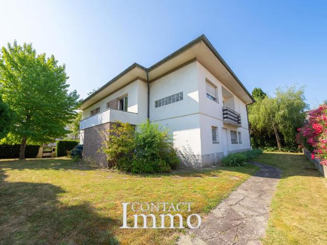 Maison 7 pièces 315 m²