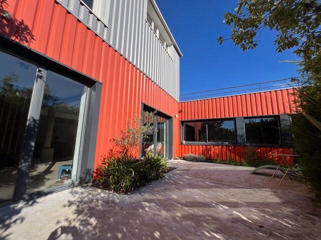 Maison 7 pièces 316 m²