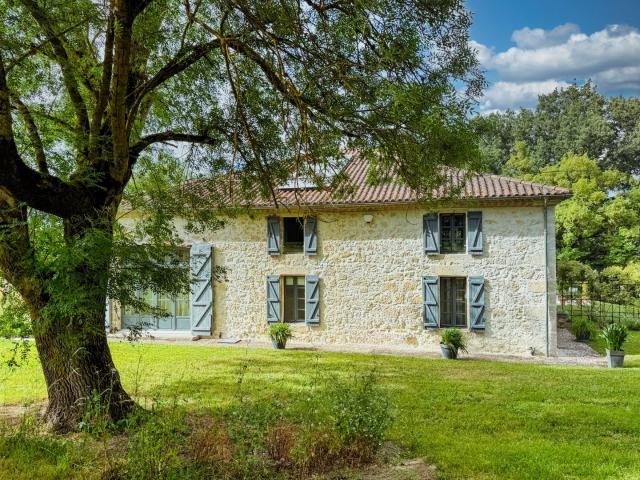 Maison 7 pièces 317 m²