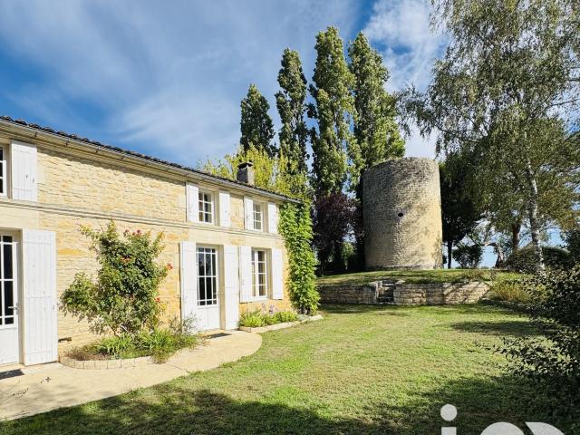 Maison 7 pièces 318 m²