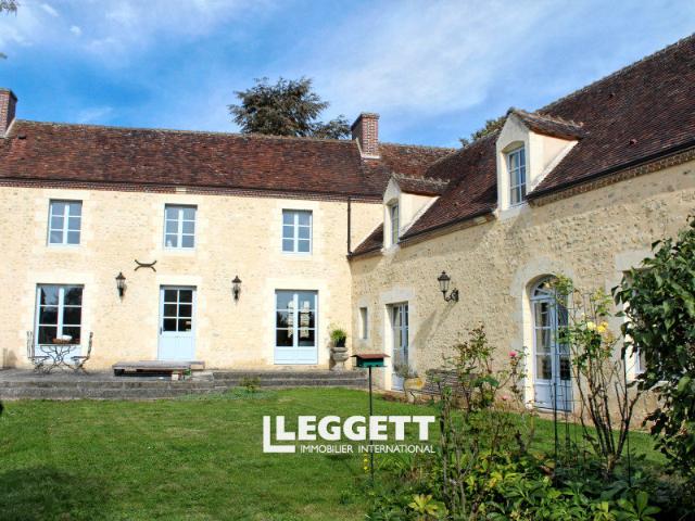 Maison 7 pièces 310 m²