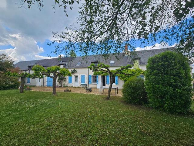 Maison 7 pièces 310 m²