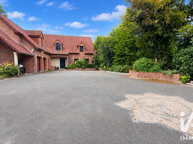 Maison 7 pièces 312 m²
