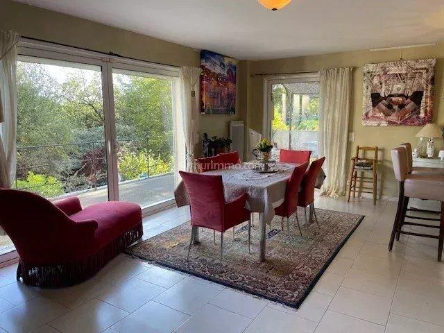 Maison 7 pièces 312 m²