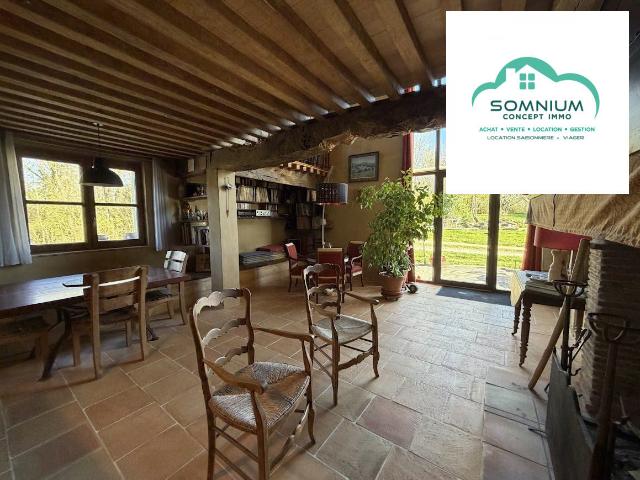 Maison 7 pièces 312 m²