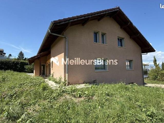Maison 7 pièces 325 m²