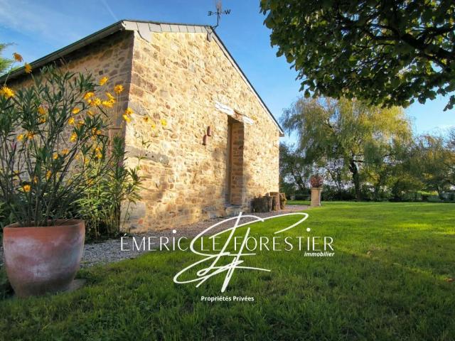 Maison 7 pièces 320 m²