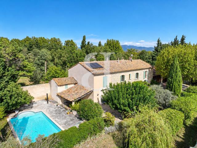 Maison 7 pièces 323 m²