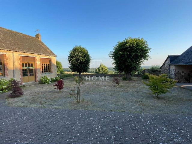 Maison 7 pièces 332 m²