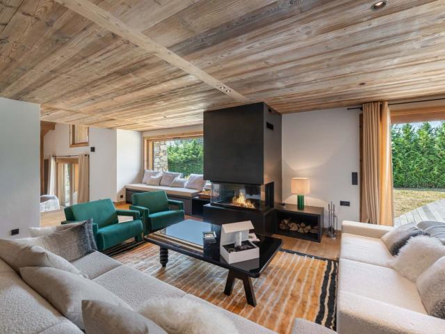 Maison 7 pièces 332 m²