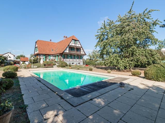 Maison 7 pièces 345 m²