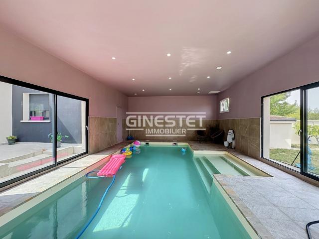 Maison 7 pièces 348 m²