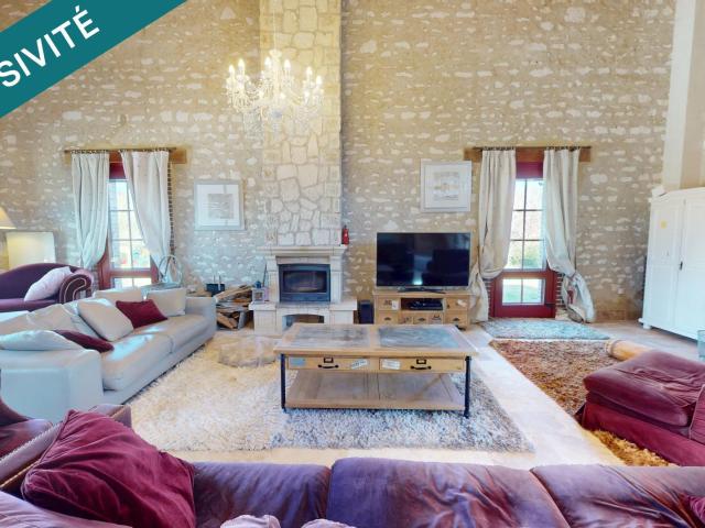 Maison 7 pièces 340 m²