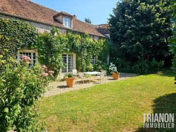 Maison 7 pièces 340 m²