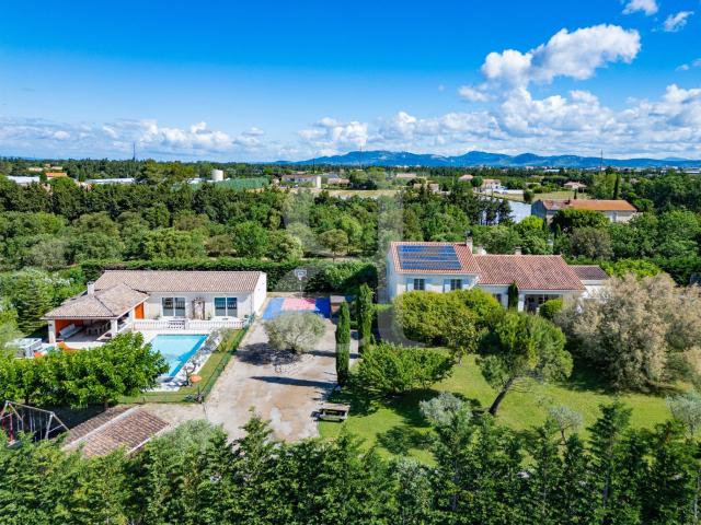 Maison 7 pièces 354 m²