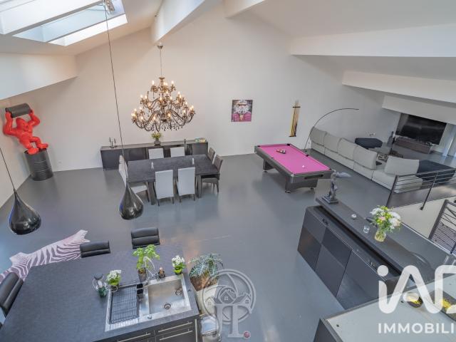 Maison 7 pièces 356 m²