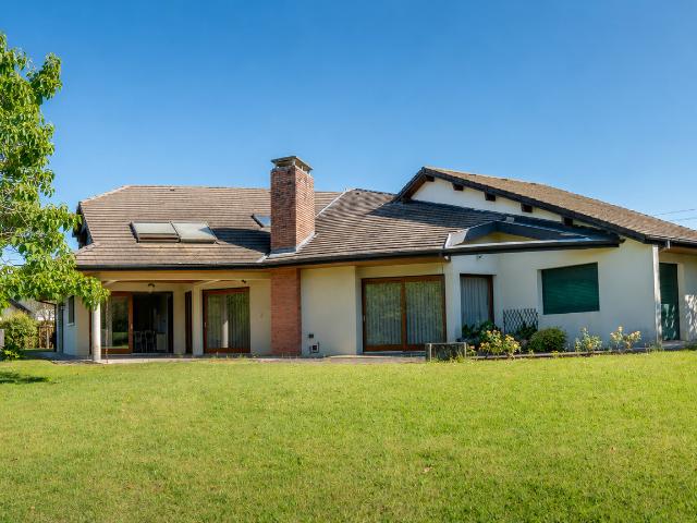 Maison 7 pièces 350 m²