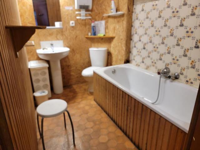 Maison 7 pièces, 350 m² à louer à Bressuire 79300