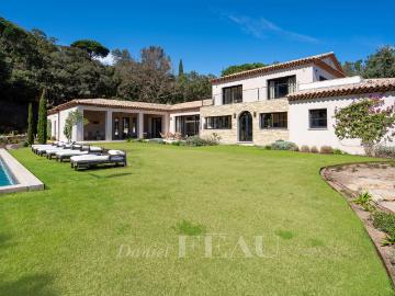 Maison 7 pièces 352 m²