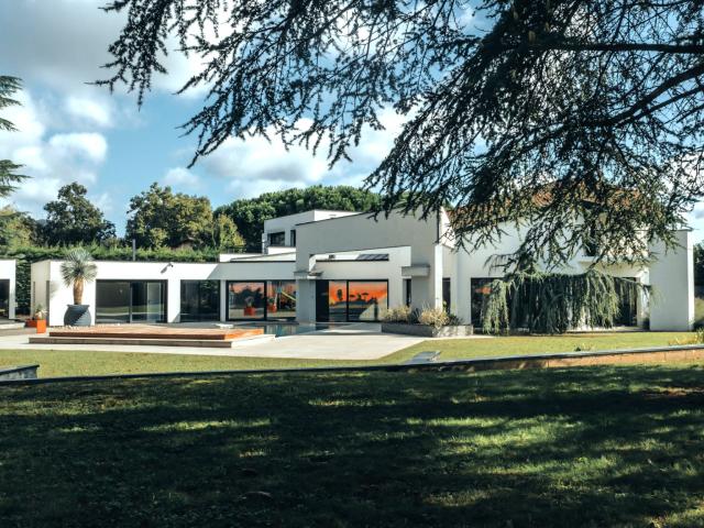 Maison 7 pièces 353 m²