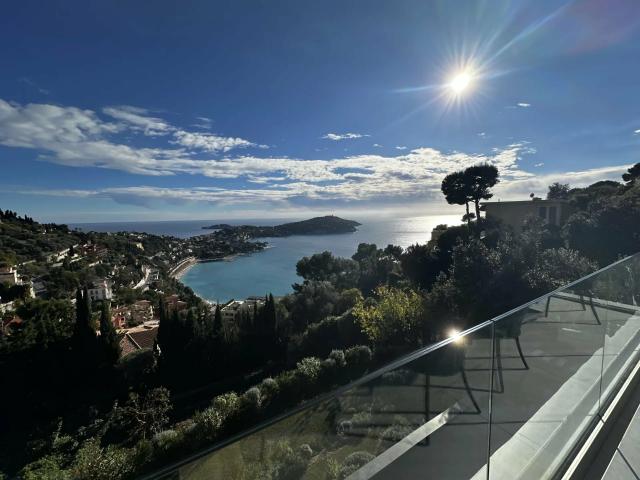 Maison 7 pièces 360 m²