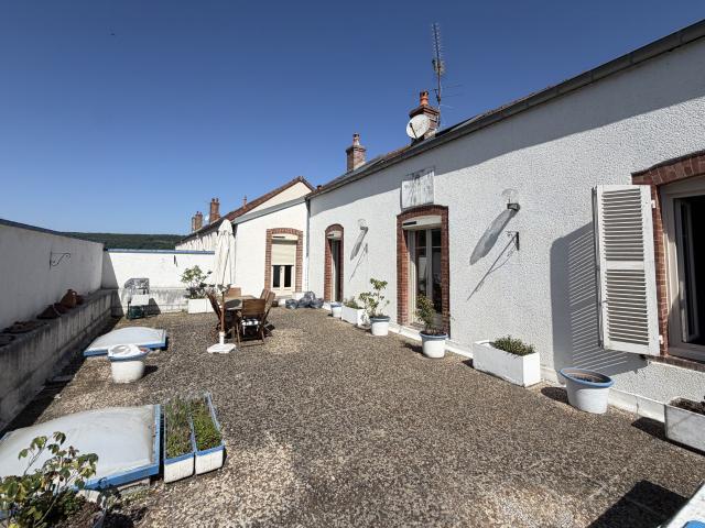 Maison 7 pièces 360 m²