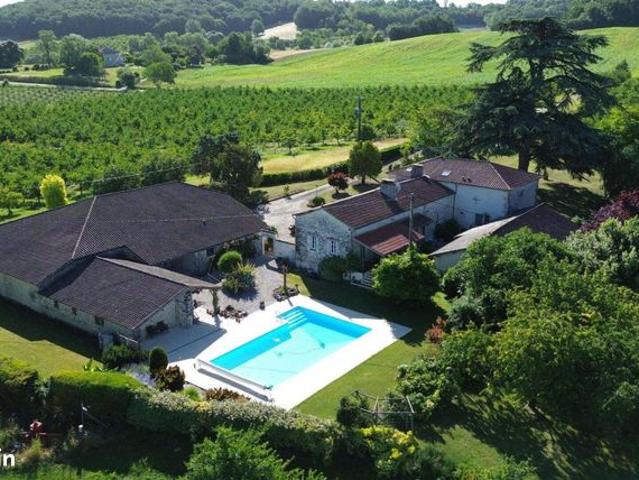 Maison 7 pièces 363 m²