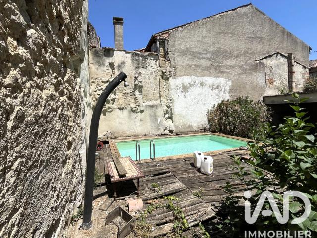 Maison 7 pièces 385 m²