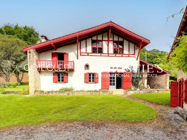 Maison 7 pièces 380 m²